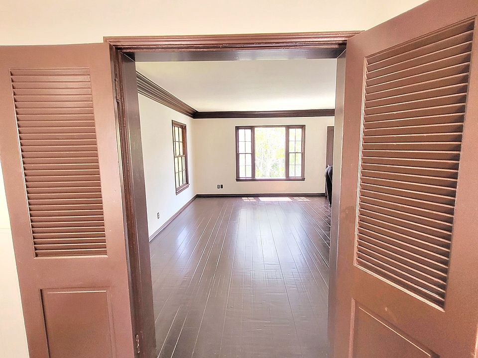 French doors between dining room and living room