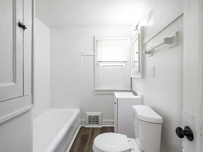 3180 N 15th St #B — Photo 10
