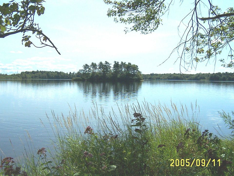 Robins Pond