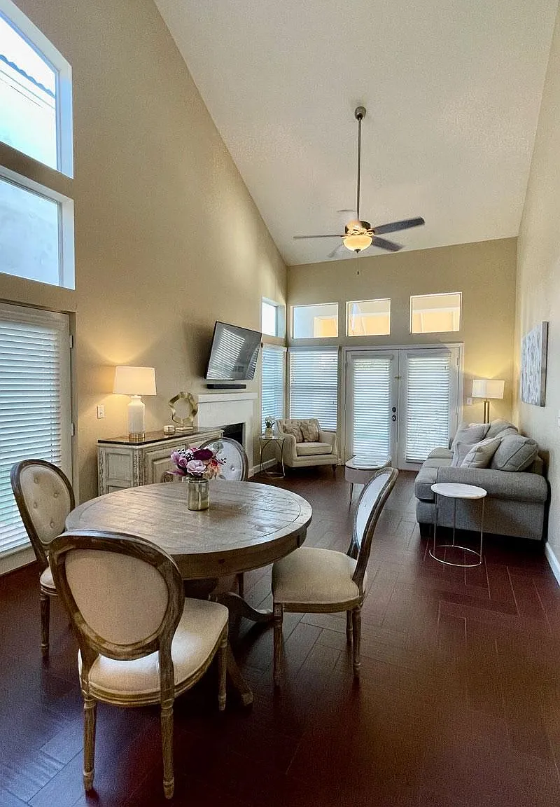 2 bed, 2.5 bath, 1559 sqft, $2,999 — Photo 1