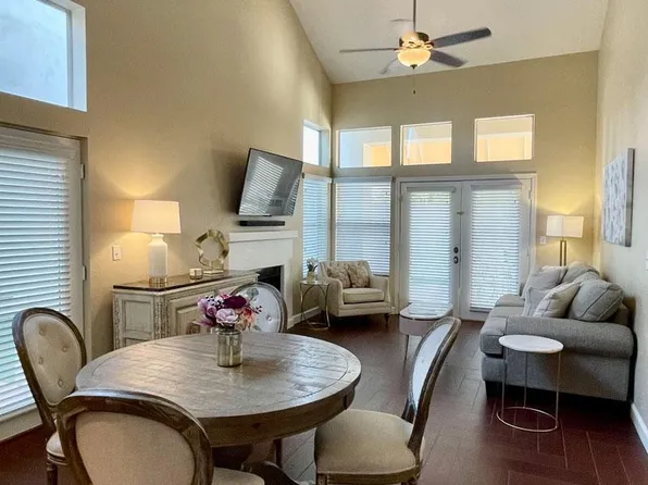 1147 E Amberwood Dr, Phoenix, AZ 85048