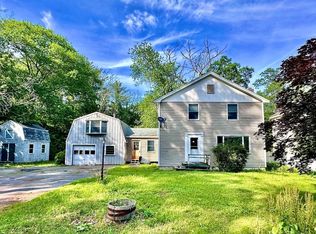 7 Lakeshore Dr, Georgetown, MA 01833