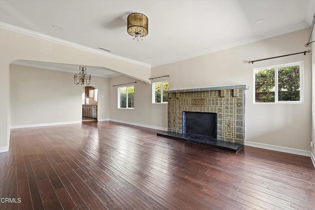 4 bed, 2.0 bath, 2000 sqft, $4,795 — Photo 2