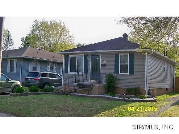 1019 McCambridge Ave photo 1