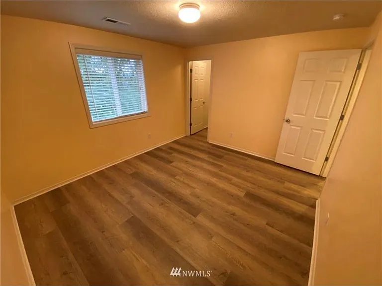 7209 33rd Ave NE — Photo 11