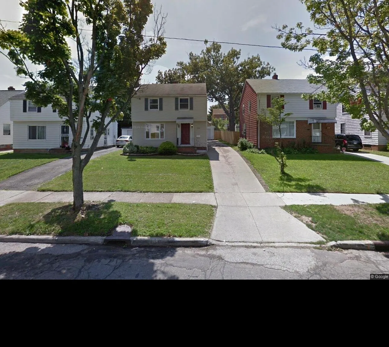 3 bed, 1128 sqft, $1,800 — Photo 1