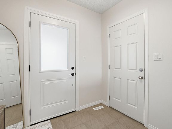 5th image of 2553 Coughlan Rd SW