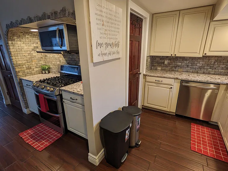 3696 Eisenhower Rd — Photo 12