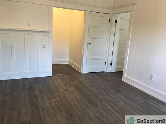 4th image of 4504 1/2 Wesley Ave