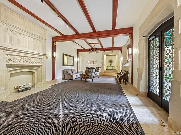 2nd image of 250 Bronxville Road #2G