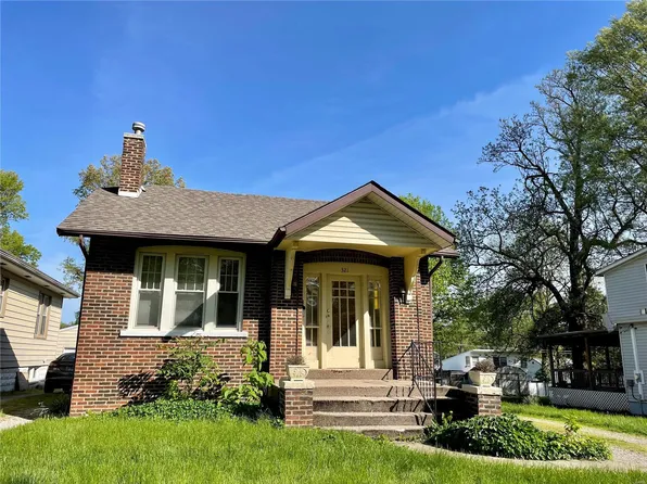 321 N 37th St, Belleville, IL 62226