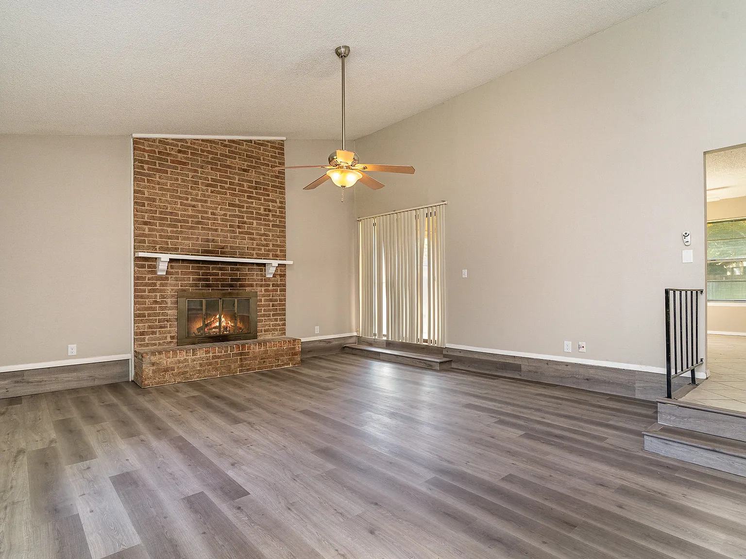 3 bed, 1535 sqft, $2,900 — Photo 2