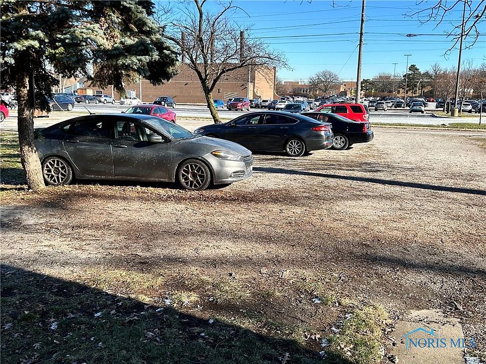 2nd image of 222 N Enterprise St