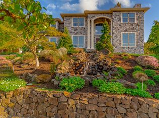 11756 SE Brockenhurst Cir, Happy Valley, OR