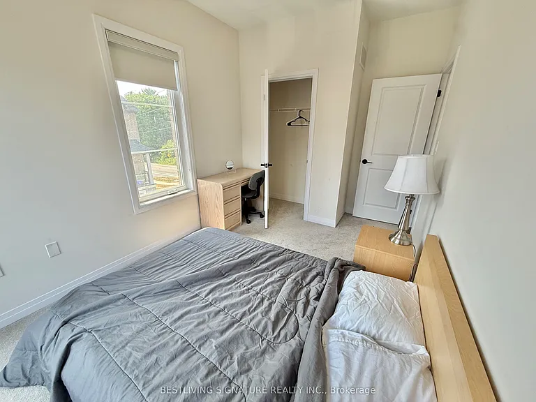 180 De La Roche Dr — Photo 10