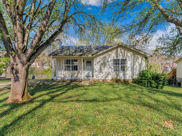 106 Hampton Dr, La Vergne, TN 37086