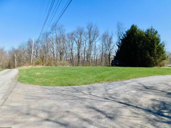 Longhorn Ln, Morgantown, WV 26508