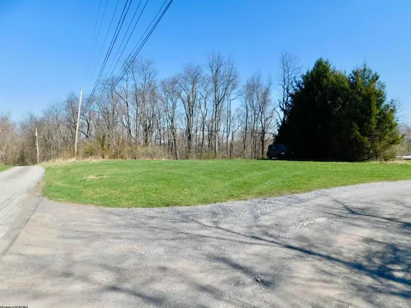 Longhorn Ln, Morgantown, WV 26508