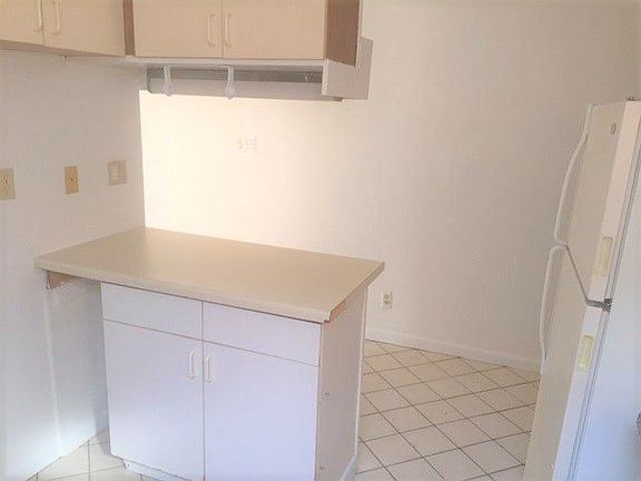 3rd image of 3808 Astoria Blvd APT 11