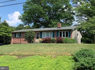 321 Rose Hill Rd, Ephrata, PA 17522