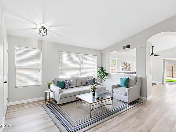3rd image of 3046 W Abraham Lane
