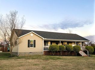 702 Trammel Rd, Scottsville, KY 42164