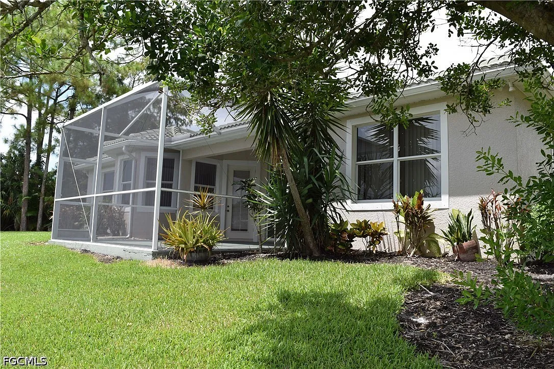 3 bed, 2.0 bath, 2019 sqft, $3,300 — Photo 3