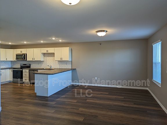 5th image of 1873 10th Ave E APT 101