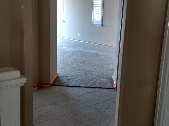 Entryway walking in further