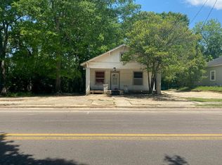 1415 N 1st Ave, Laurel, MS 39440