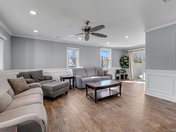 3rd image of 1160 Bellmore Road