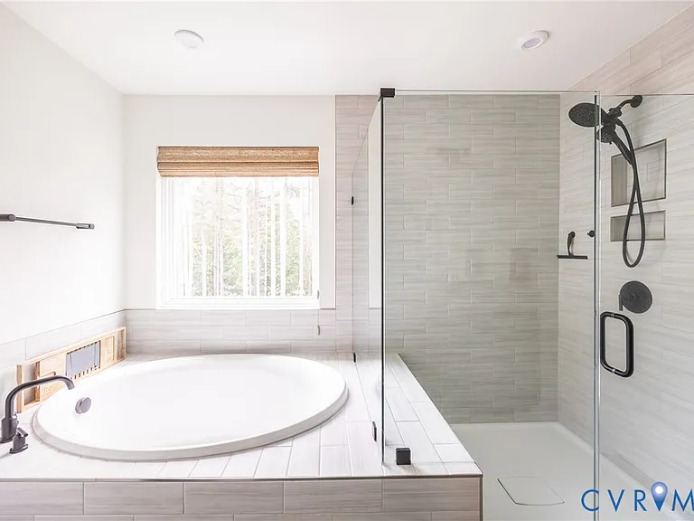 11585 Kings Pond Dr — Photo 20
