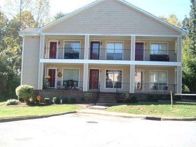 1052 Surry Ln, Gastonia, NC, 28054