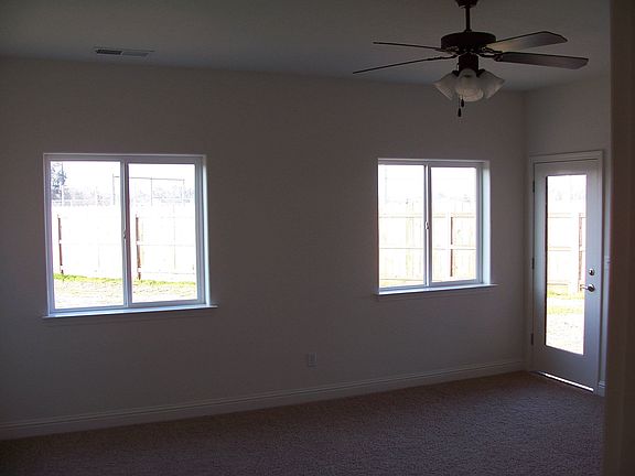 Master Bed out to Patio