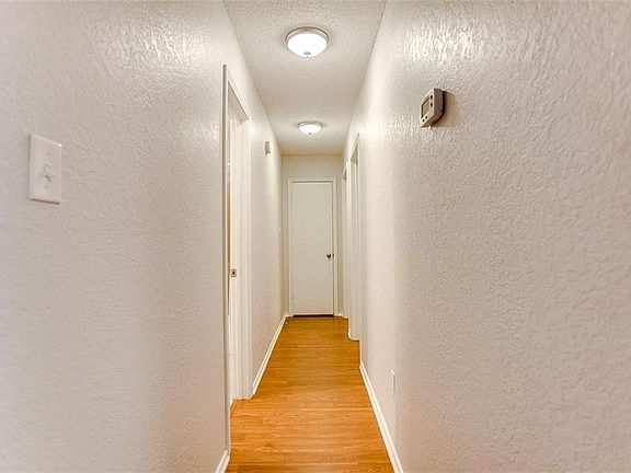 5th image of 218 Pembrook St
