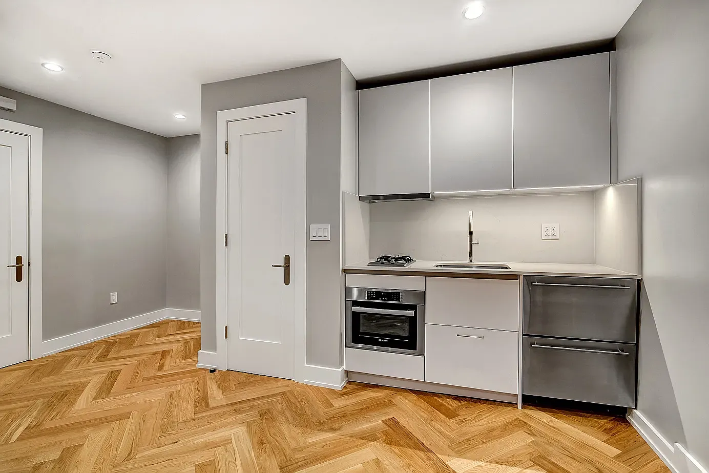 225 West 23rd Street — Photo 1