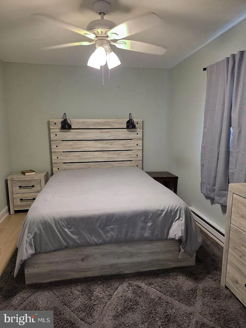 1 bed, 1.0 bath, 1854 sqft, $1,600 — Photo 2