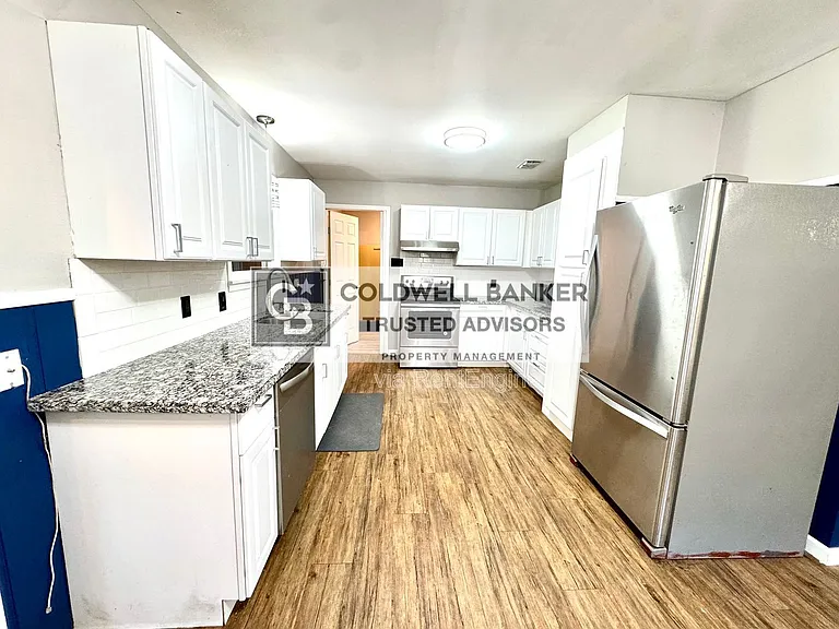 4402 28th St — Photo 12