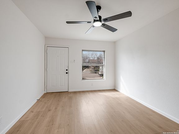 3rd image of 5239 VILLAGE HVN
