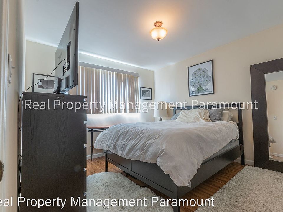 1st image of 8014 Blackburn Ave Unit 6