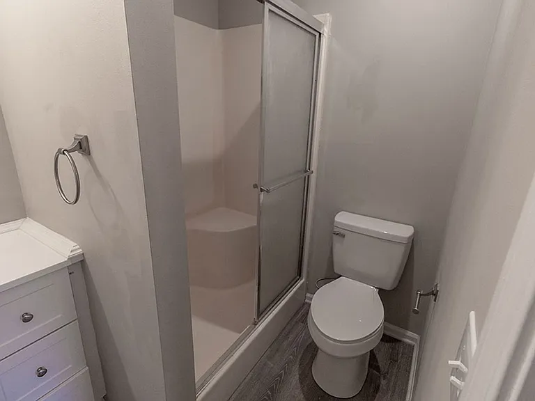 1912 Mirtle Grove Ct — Photo 26