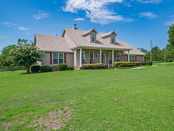 4th image of 458 Watermill Rd