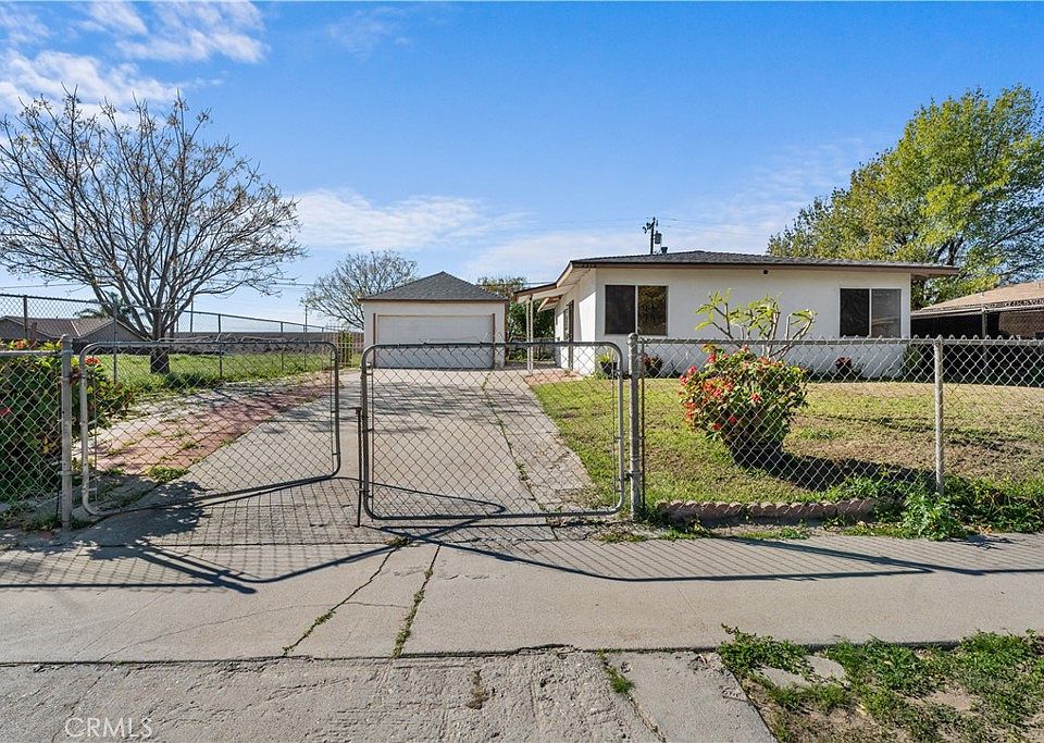 1st image of 2372 N San Carlo Ave