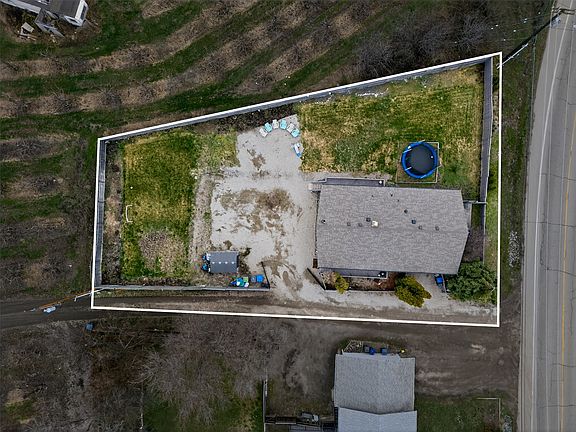 2nd image of 2490 Sexsmith Rd