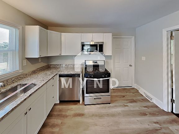 4th image of 4826 Holbrook Dr