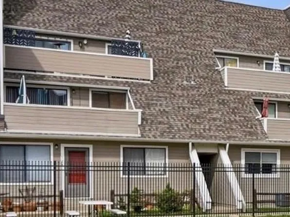 5250 S Huron Way #1-204, Littleton, CO 80120