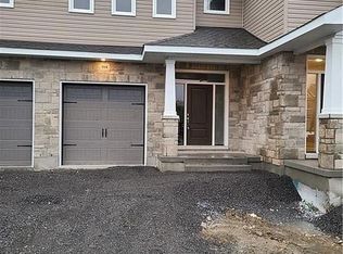 214 Heritage Park Dr, Greater Napanee, ON K7R 0C8
