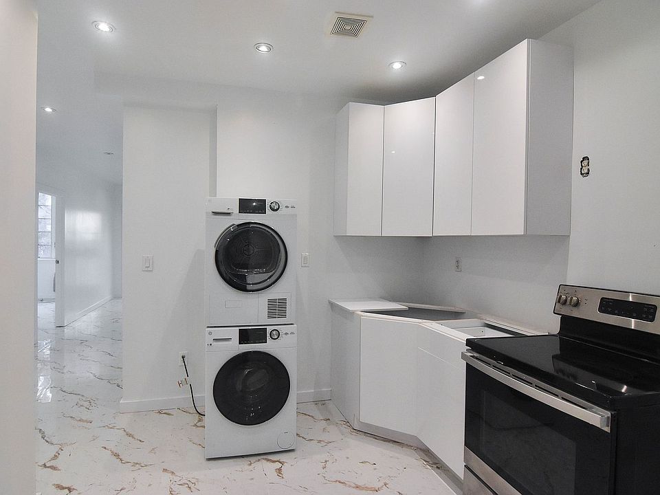 1st image of 133 N 4th St APT 1