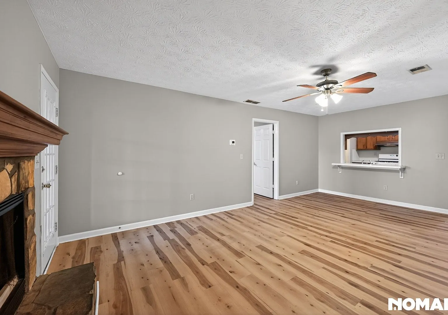 Newly Renovated 3BR Triplex in Conyers — Photo 2