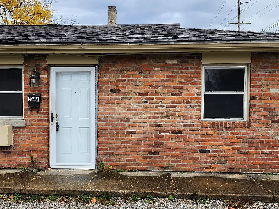 304 S Highland Ave